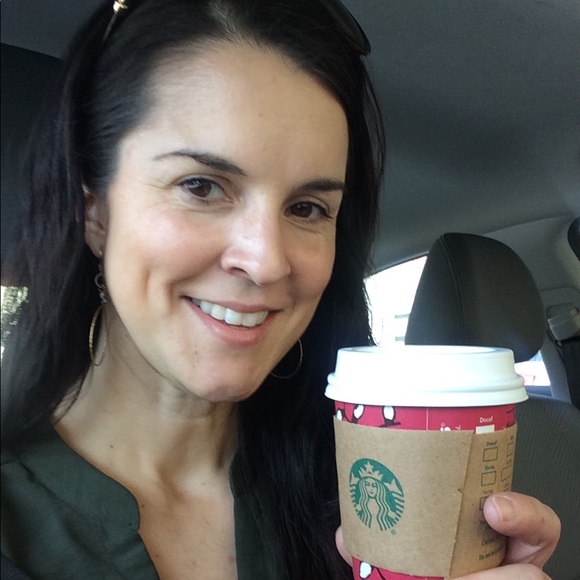 Meet your Posher, Jennifer - Picture 1 of 1